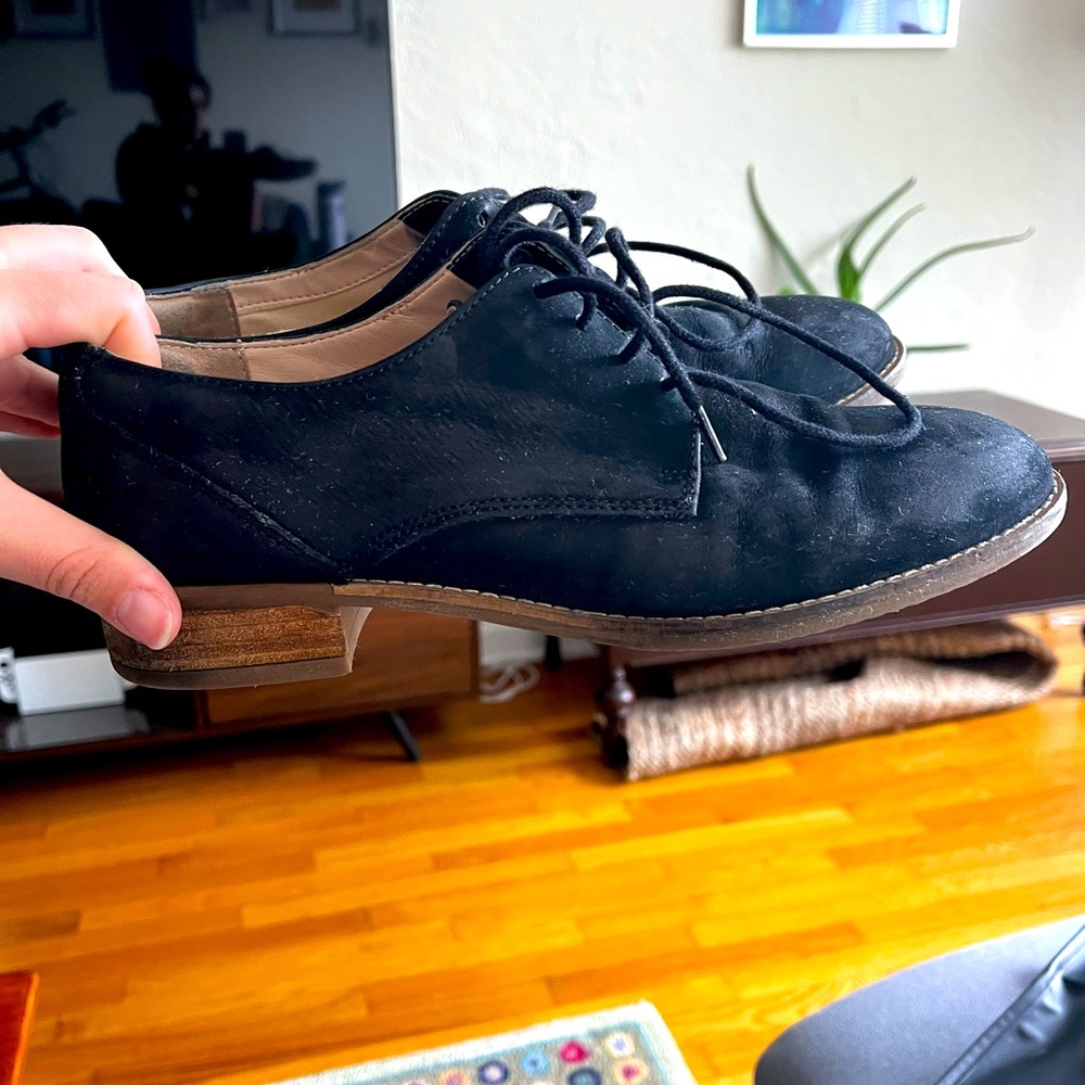 Women’s Clarks Black Suede Oxford Shoes Size 9